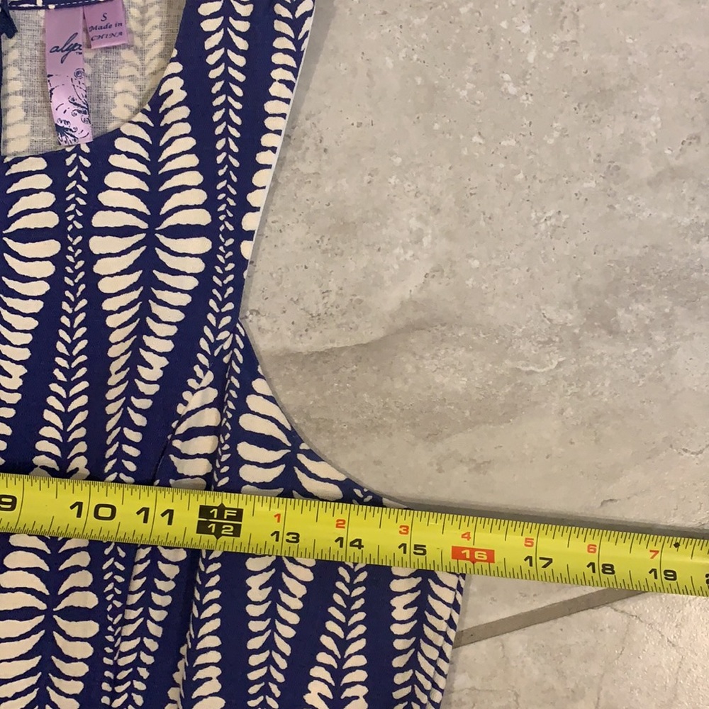 Alya dress - Picture 12 of 15